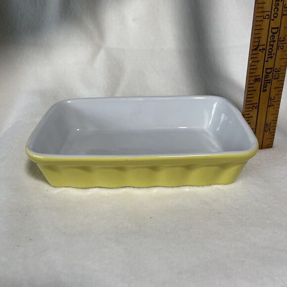 Valentina Yellow Scalloped Sides Baking Dish Made In Italy 7 x 5 in Bakeware Set - Picture 5 of 6